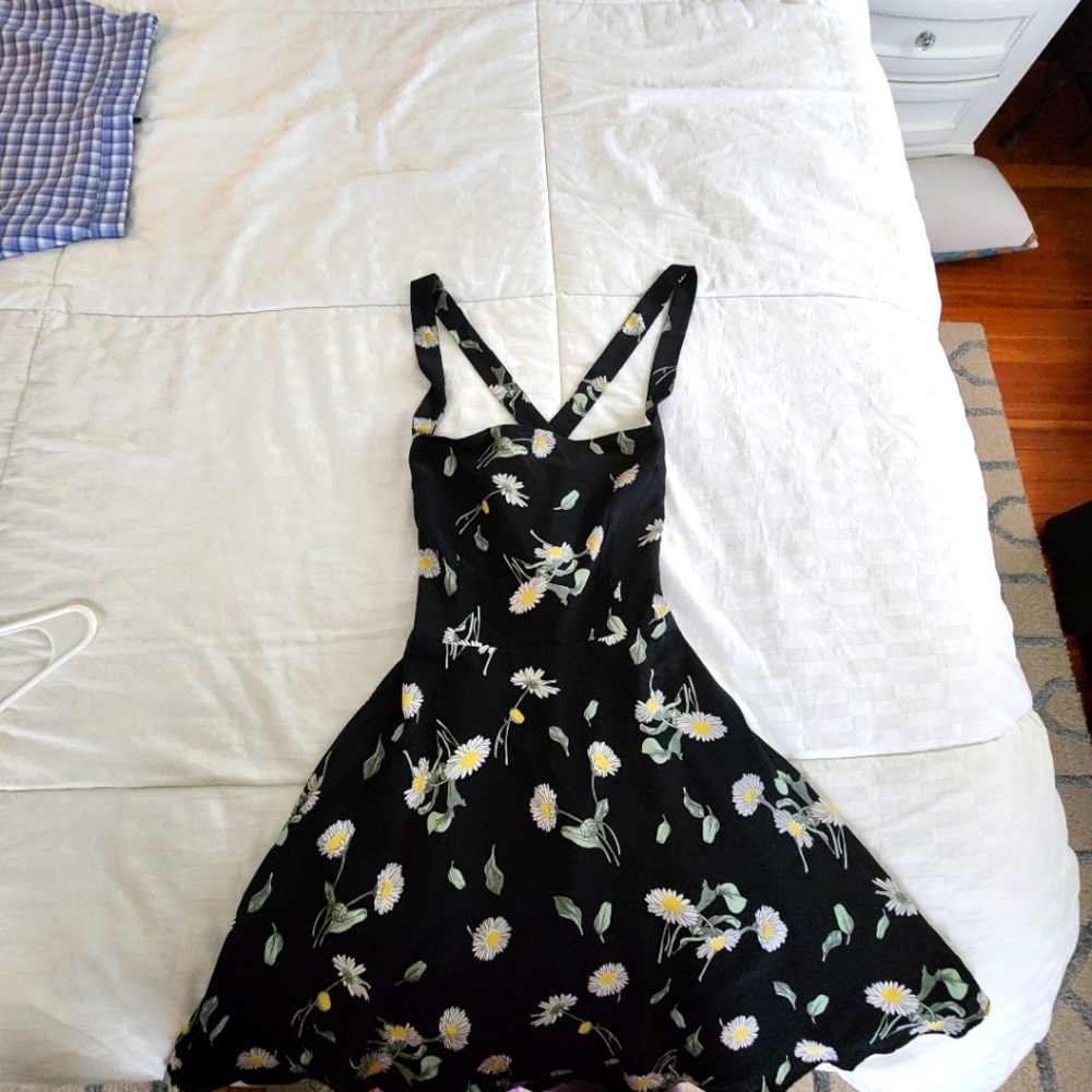 Daisy print tie back mini dress